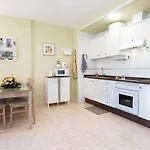 Apartament Deluxe 1 *