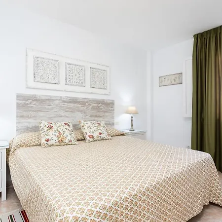 Deluxe 1 라 라구나