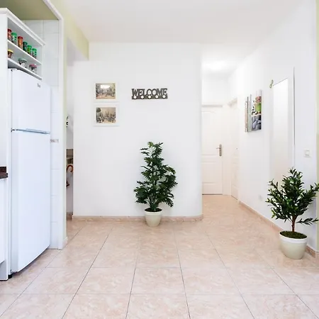 Deluxe 1 라 라구나